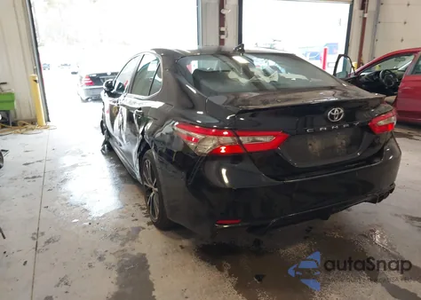 2019 Toyota Camry L z USA, uszkodzony, nr VIN 4T1B11HK2KU178839